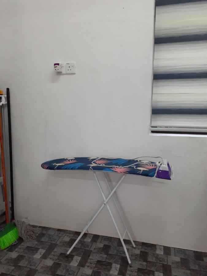 Homestay Idaman B B With 2 Room Aircond 2 Quen Bed And Not Sharing Room -Privacy Kuala Terengganu Exterior photo